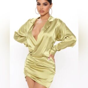 🟠 FASHION NOVA Satin Mini Dress - Lime, Size Small New w/o tag